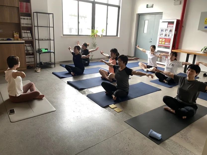 夏日炎炎， 中泰“瑜”你攜手同行